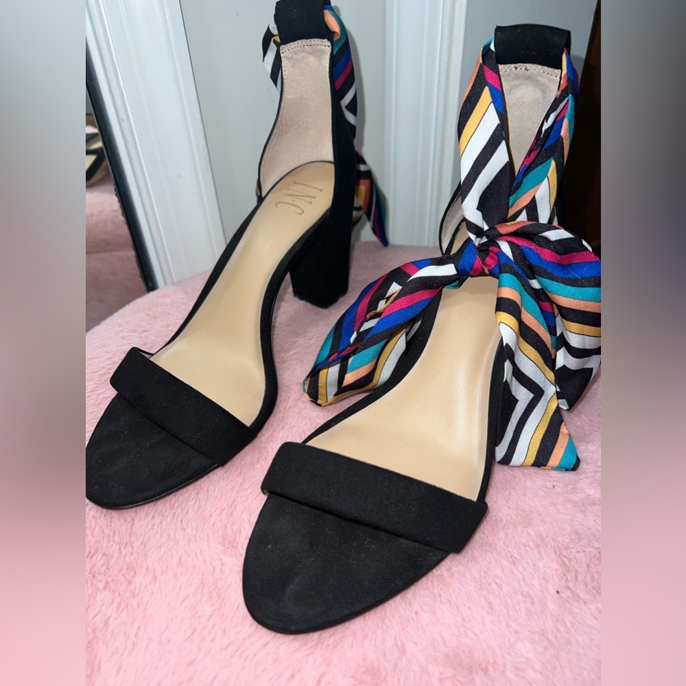 Barely worn - Great going out heels, Work heels. Size 9 from Macys